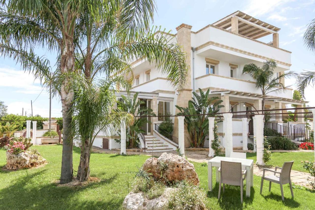 Blue And Blue Bed & Breakfast Torre San Giovanni Ugento Exterior photo