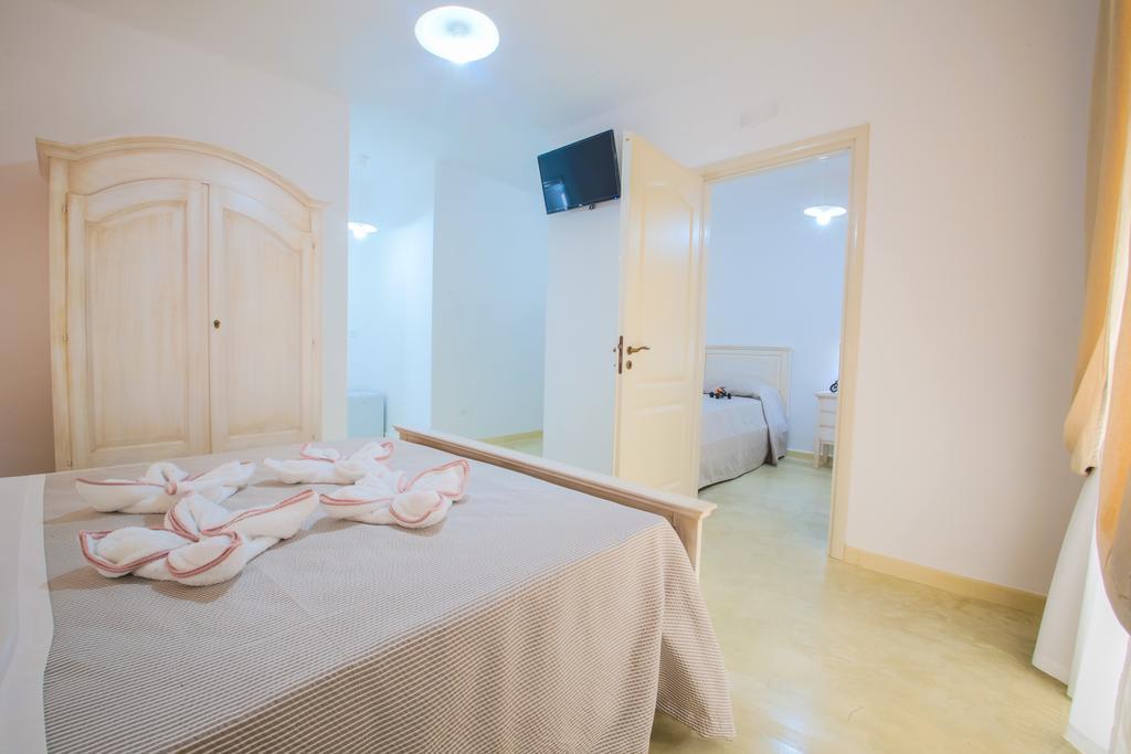 Blue And Blue Bed & Breakfast Torre San Giovanni Ugento Exterior photo